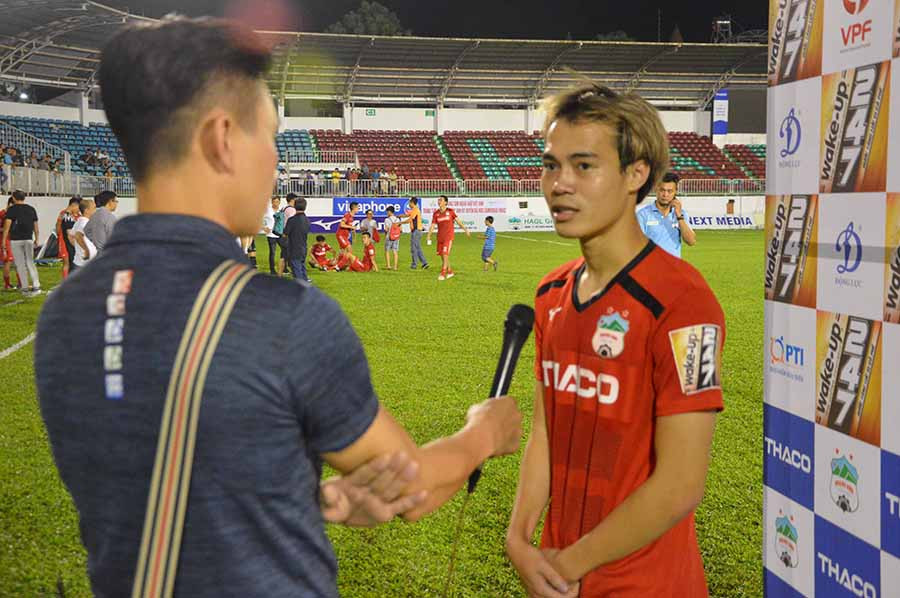iền đạo Nguyễn Văn Toàn của HA.GL đang có phong độ cao trước chuyến làm khách trên sân Vinh của Sông Lam Nghệ An