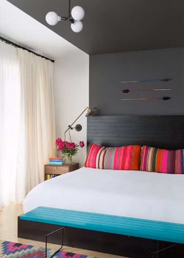 Các ưu tiên:Cần sắp xếp các ưu tiên của bạn. Điều này thường được tính toán cùng ngân sách, cần được xác định sớm và trao đổi với nhà thiết kế. Bạn có thể xác định danh sách mong muốn có trong phòng ngủ mới. Cùng nhà thiết kế bàn luận để bạn có được danh sách chính xác nhất. Các ưu tiên:Cần sắp xếp các ưu tiên của bạn. Điều này thường được tính toán cùng ngân sách, cần được xác định sớm và trao đổi với nhà thiết kế. Bạn có thể xác định danh sách mong muốn có trong phòng ngủ mới. Cùng nhà thiết kế bàn luận để bạn có được danh sách chính xác nhất.