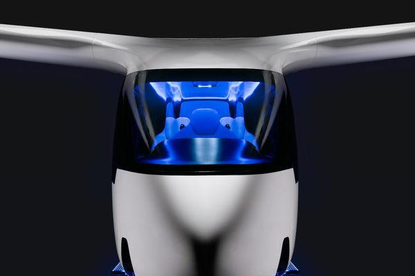  Cận cảnh hệ thống điều khiển. 