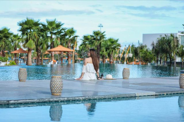  Mách nhỏ với bạn, để có thể tận hưởng trọn vẹn các hoạt động vui chơi hè sôi động tại Sun World Hon Thom Nature Park, bạn nên lựa chọn lưu trú tại các khu nghỉ dưỡng và condotel gần đó như Premier Village Phu Quoc resort, Premier Residences Phu Quoc Emerald Bay hoặc JW Marriott Phu Quoc Emerald Bay…