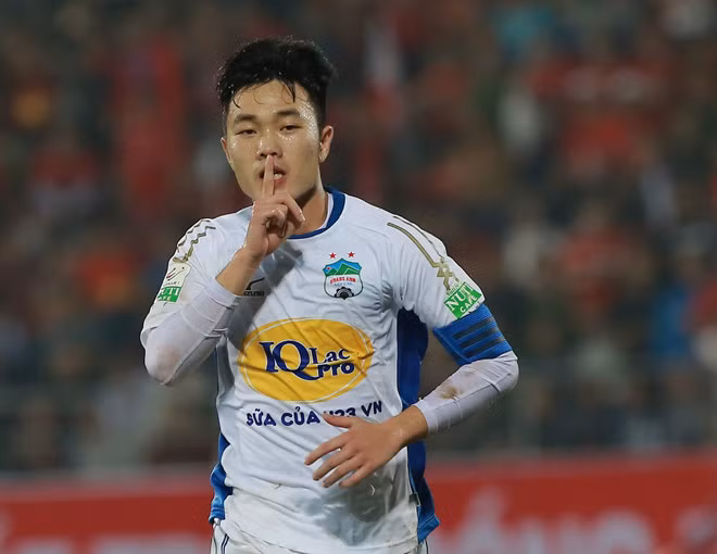 Xuân Trường hoàn toàn có thể trở về HAGL ở nửa sau của mùa giải.