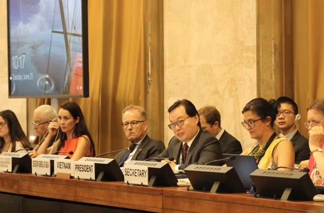 Đại sứ Dương Chí Dũng phát biểu tại Hội nghị.