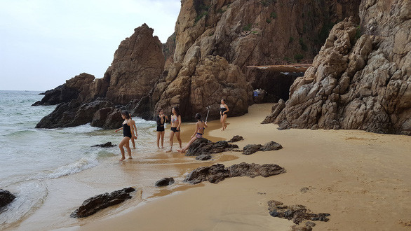 Cảnh đẹp hoang sơ ở Kỳ Co - Ảnh: DUY THANH