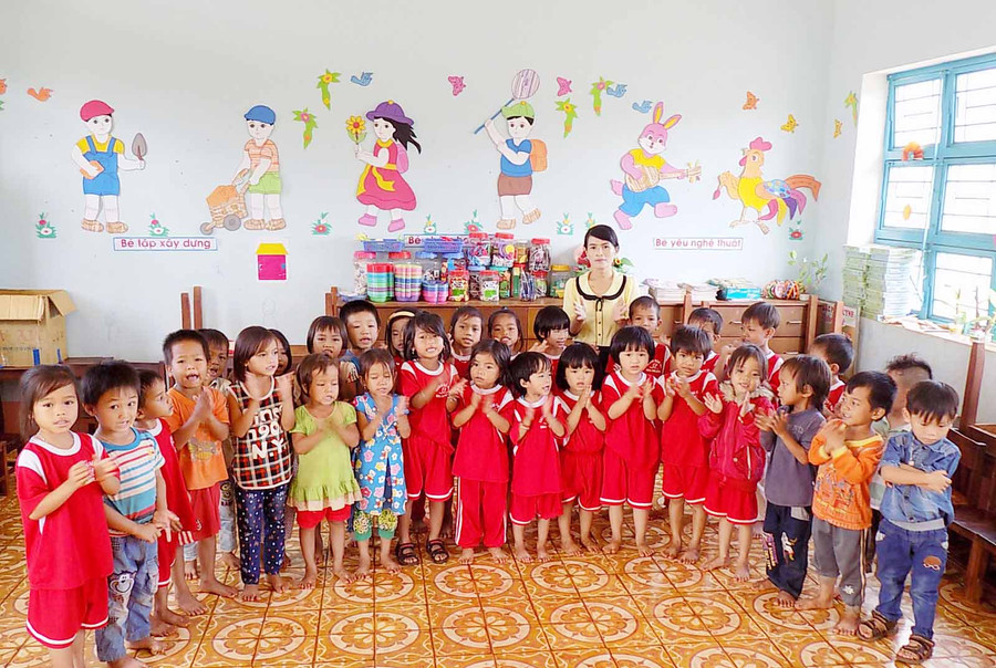 Quan tâm chăm sóc giáo dục trẻ em. Ảnh: Thanh Nhật Quan tâm chăm sóc giáo dục trẻ em. Ảnh: Thanh Nhật