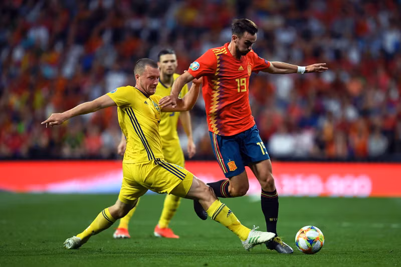  ĐT Tây Ban Nha (áo đỏ) dễ dàng thắng cả 4 trận đầu tiên của vòng loại EURO 2020. (Ảnh: Getty). 