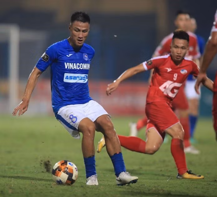  Mạc Hồng Quân đã có được 5 bàn thắng cho Than Quảng Ninh tại V.League 2019. Ảnh: VPF
