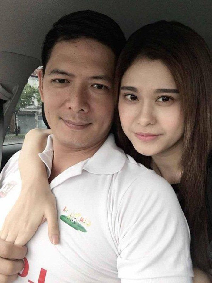 Bức ảnh thân thiết của Trương Quỳnh Anh và Bình Minh xôn xao dư luận một thời.