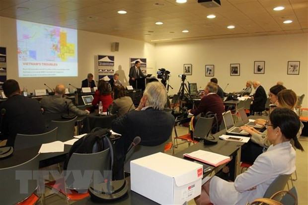 Quang cảnh tại hội thảo. (Ảnh: Hoàng Hoa/TTXVN) Quang cảnh tại hội thảo. (Ảnh: Hoàng Hoa/TTXVN)