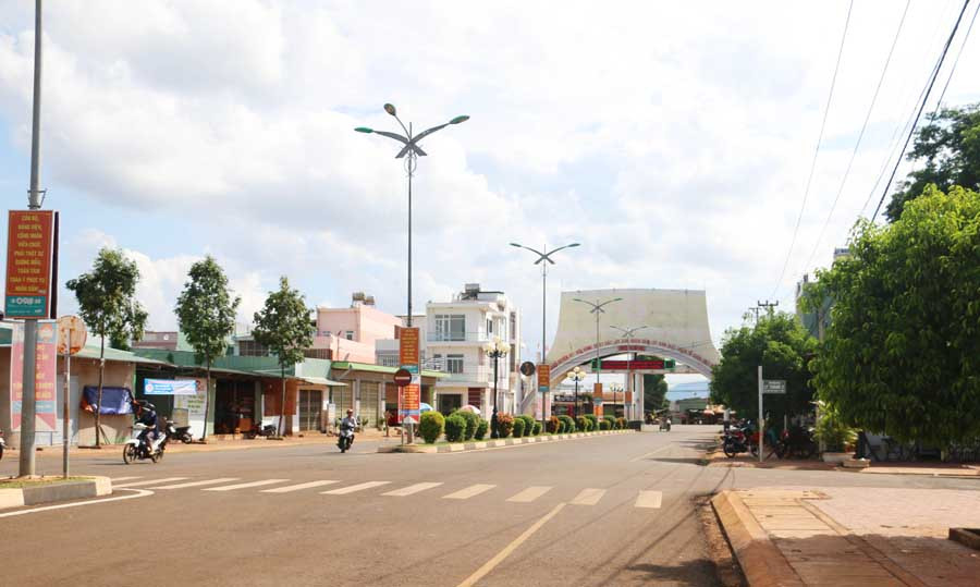 Huyện Chư Pưh sẽ khó hoàn thành nhiệm vụ thu ngân sách nếu ngành Thuế không có những giải pháp đột phá trong thời gian tới. Ảnh: Q.T Huyện Chư Pưh sẽ khó hoàn thành nhiệm vụ thu ngân sách nếu ngành Thuế không có những giải pháp đột phá trong thời gian tới. Ảnh: Q.T