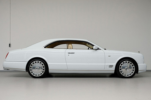 Chiếc coupe Bentley Brooklands đang được rao bán với giá 258.700 USD. Chiếc coupe Bentley Brooklands đang được rao bán với giá 258.700 USD.