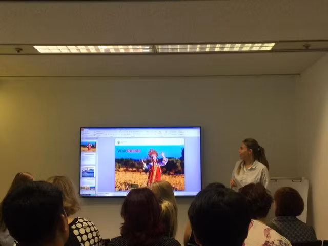 Đại diện một hãng lữ hành Nga chia sẻ