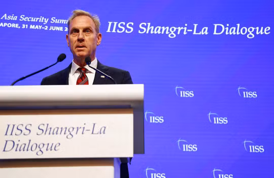 Quyền Bộ trưởng Quốc phòng Mỹ Patrick Shanahan phát biểu tại Đối thoại Shangri-La hôm 1-6Ảnh: Reuters