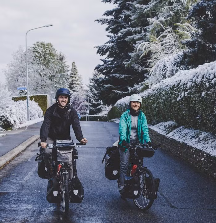  Với đôi vợ chồng trẻ, những phút giây được đặt chân lên những vùng đất mới cùng nhau đã là hạnh phúc.