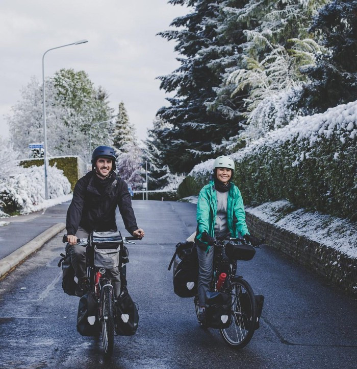  Với đôi vợ chồng trẻ, những phút giây được đặt chân lên những vùng đất mới cùng nhau đã là hạnh phúc.