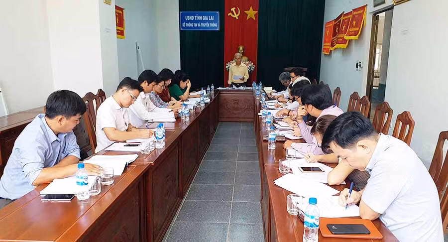  Quang cảnh buổi làm việc. Ảnh: N.S