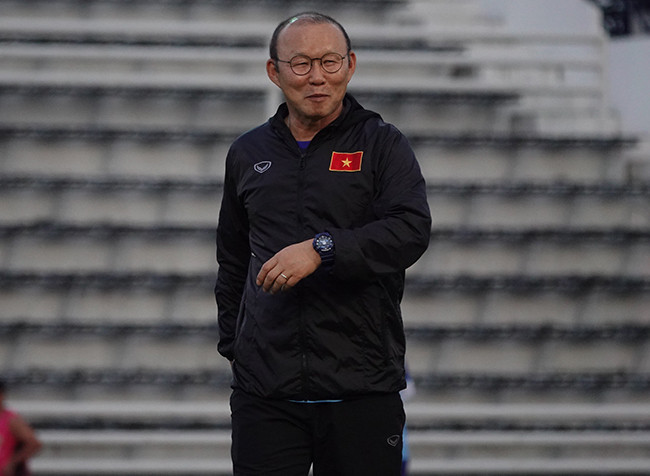 Nụ cười của ông Park...