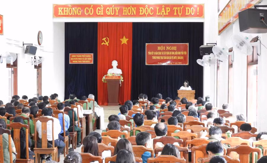 Hội nghị triển khai phong trào toàn dân bảo vệ an ninh Tổ quốc. Ảnh: Lương Thanh