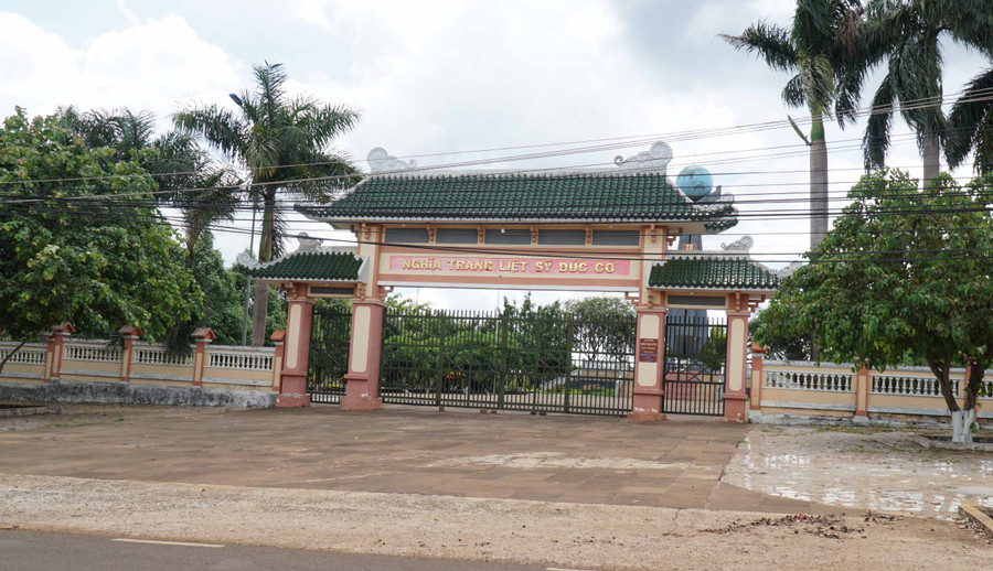 Công trình nghĩa trang liệt sĩ huyện Đức Cơ. Ảnh: Văn Ngọc