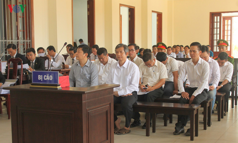 Các bị cáo tại phiên tòa.  Các bị cáo tại phiên tòa.