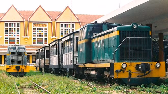 Dự án cải tạo, quản lý, vận hành đoạn tuyến đường sắt Đà Lạt - Trại Mát và các công trình liên quan tuy có quy mô vốn không lớn, nhưng đây là dự án hạ tầng đầu tiên trong lĩnh vực đường sắt được triển khai theo hình thức PPP. Dự án cải tạo, quản lý, vận hành đoạn tuyến đường sắt Đà Lạt - Trại Mát và các công trình liên quan tuy có quy mô vốn không lớn, nhưng đây là dự án hạ tầng đầu tiên trong lĩnh vực đường sắt được triển khai theo hình thức PPP.