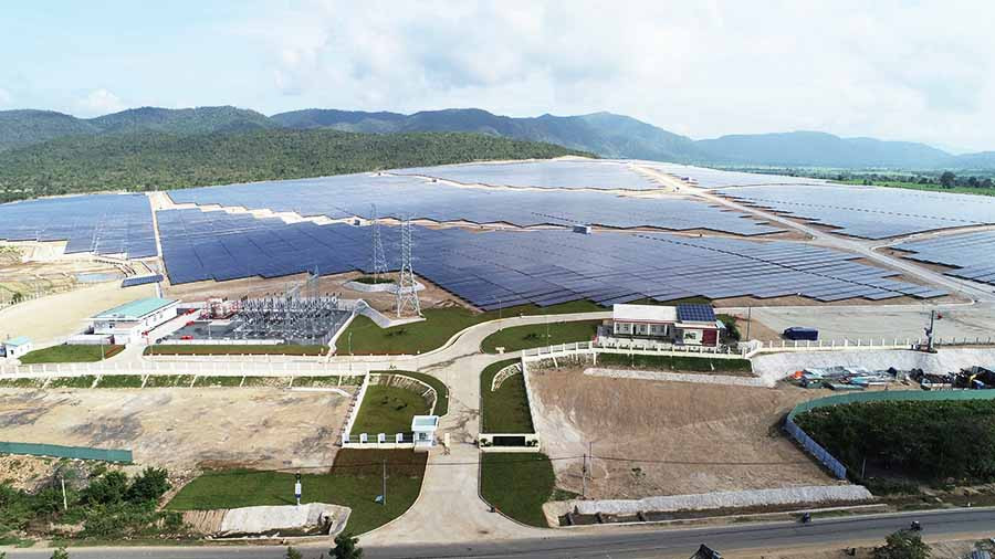 Các dự án nhà máy điện mặt trời ở huyện Krông Pa đi vào hoạt động đã tạo thêm nguồn thu cho ngân sách. Ảnh: ĐỨC MẠO