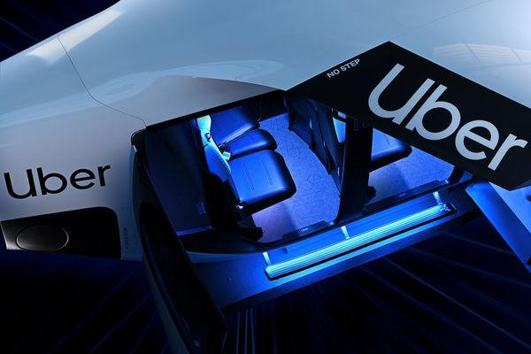  Chi phí chuyến bay có thể tương đương một chuyến xe cao cấp Uber Black. 