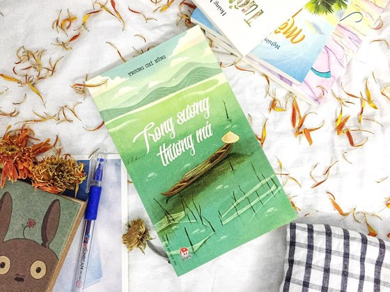 "Trong sương thương má" - những trang viết nhiều cảm xúc về miền đất nơi dòng Cửu Long bắt đầu chảy vào đất Việt "Trong sương thương má" - những trang viết nhiều cảm xúc về miền đất nơi dòng Cửu Long bắt đầu chảy vào đất Việt