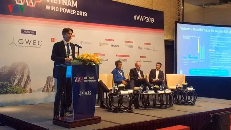  Hội nghị Điện gió Việt Nam lần thứ 2 tổ chức tại Hà Nội.