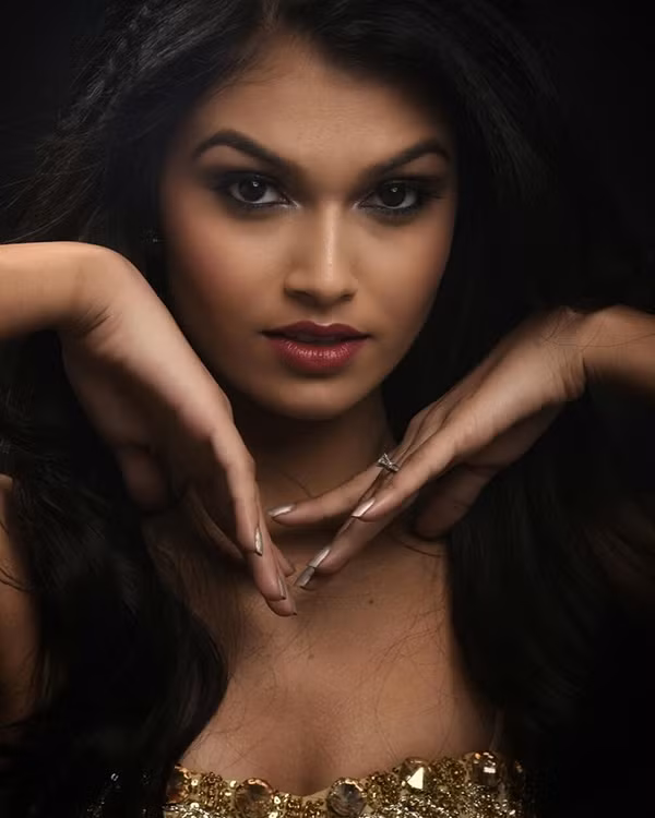 Suman Rao trong vai trò người mẫu. Sắc đẹp Ấn Độ từng nhiều lần được vinh danh tại Miss World. Trong đó, Manushi Chhillar đăng quang năm 2017, Priyanka Chopra đăng quang năm 2000, Yukta Mookhey đăng quang năm 1999...