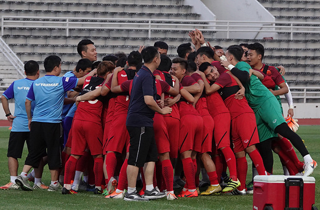 như 1 sự giải toả về gánh nặng tâm lý cho tuyển Việt Nam