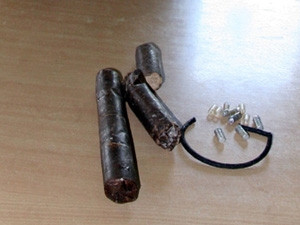 Một quả mìn tự chế. Một quả mìn tự chế.