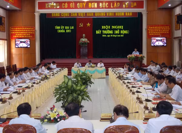 Toàn cảnh Hội nghị Ban Chấp hành Đảng bộ tỉnh. Ảnh: Thanh Nhật