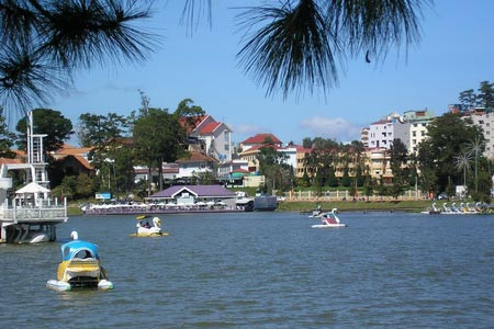 100 tỉ đồng chỉnh trang hồ Xuân Hương ảnh 1 100 tỉ đồng chỉnh trang hồ Xuân Hương ảnh 1