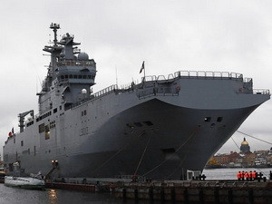 Tàu sân bay trực thăng lớp Mistral.