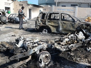  Hiện trường một vụ đánh bom ở Somalia.