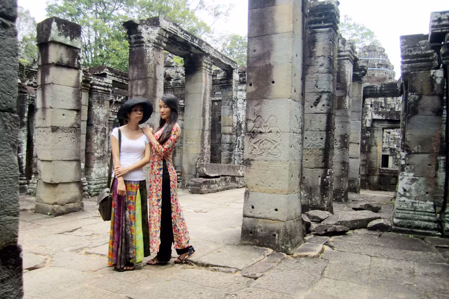 Đền Bayon. Ảnh: L.V.T