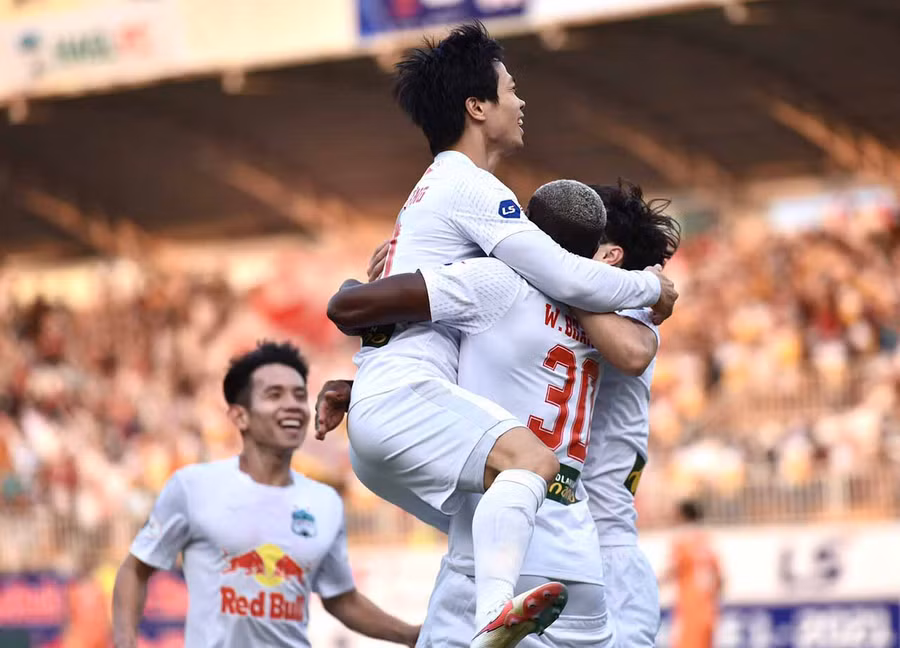 Hoàng Anh Gia Lai chuẩn bị các điều kiện để sẵn sàng khi V.League 2021 quay trở lại. Ảnh: Lê Văn Ngọc