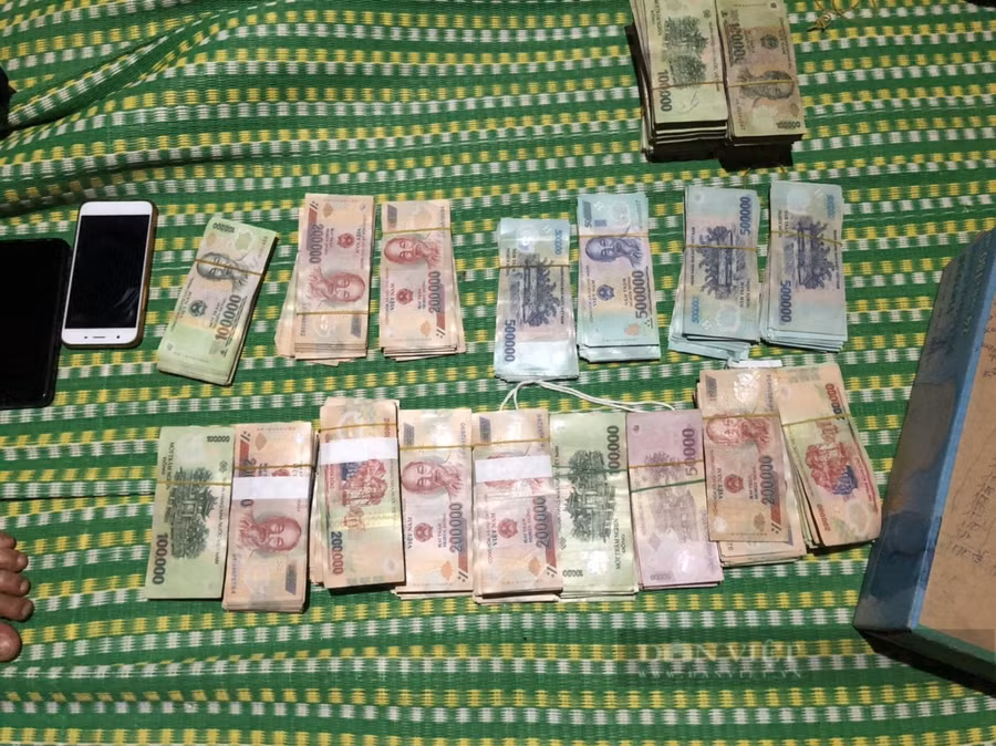 Tang vật vụ cưỡng đoạt tài sản. Ảnh: CACC