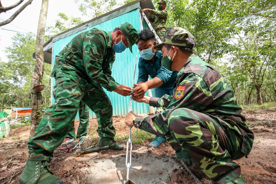 Chằng dây cáp gia cố chốt chống dịch số 10 phòng giông lốc