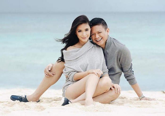Heart Evangelista hạnh phúc bên thượng nghị sĩ Chiz Escudero. 