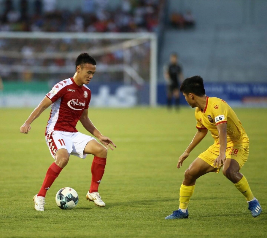 Xuân Nam (trái). Ảnh: Khả Hòa