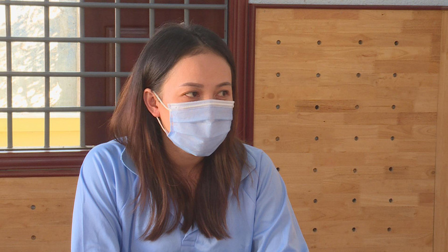 Đối tượng Bùi Thị Bích Trâm tại cơ quan công an. Ảnh: CACC Đối tượng Bùi Thị Bích Trâm tại cơ quan công an. Ảnh: CACC