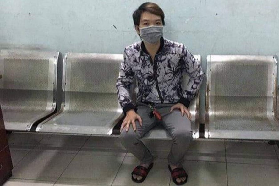 Đối tượng V tại cơ quan công an. Ảnh: CTV Đối tượng V tại cơ quan công an. Ảnh: CTV