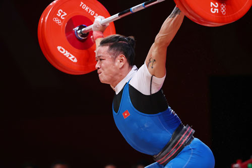 Thạch Kim Tuấn giã từ Olympic với pha cử đẩy bất thành. Ảnh: REUTERS Thạch Kim Tuấn giã từ Olympic với pha cử đẩy bất thành Ảnh: REUTERS