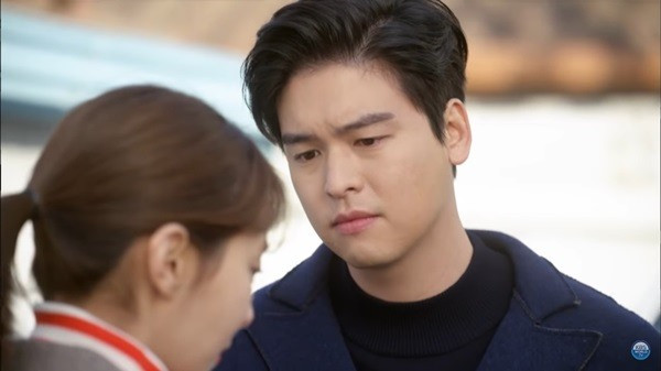 Trên màn ảnh, nam diễn viên được khen vì khả năng diễn xuất linh hoạt, cảm xúc. Sự kết hợp ăn ý của anh và bạn diễn UEE cũng nhận được nhiều lời khen từ khán giả. Ảnh: Cắt phim