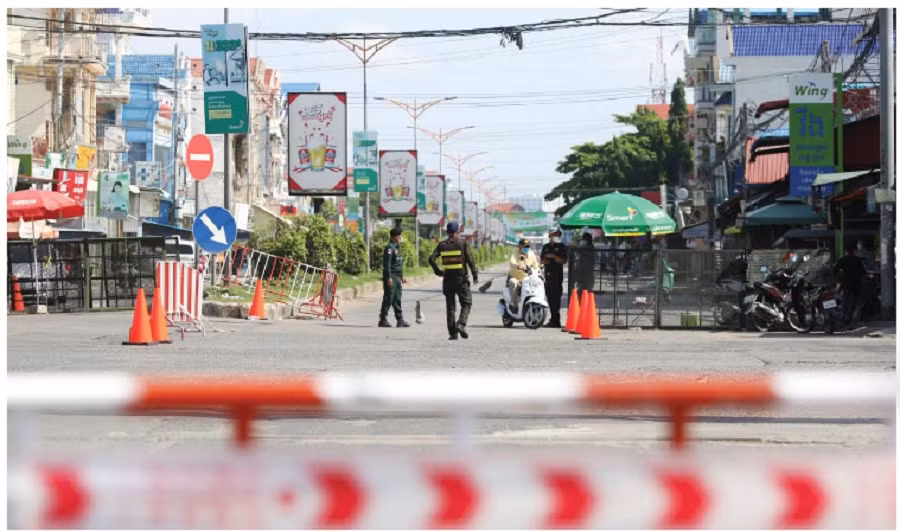 Thành phố Stung Treng, thủ phủ tỉnh Stung Treng (Campuchia) đã đặt trong tình trạng phong tỏa từ khuya 17.8, sau khi giới chức phát hiện 9 ca mắc biến thể Delta - Chụp màn hình Khmer Times