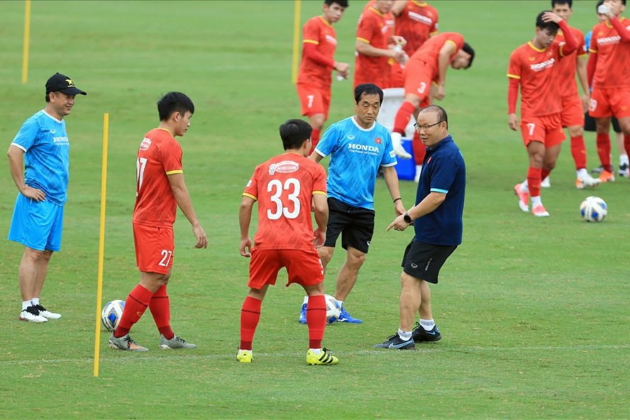 Huấn luyện viên Park Hang-seo và tuyển Việt Nam gặp 