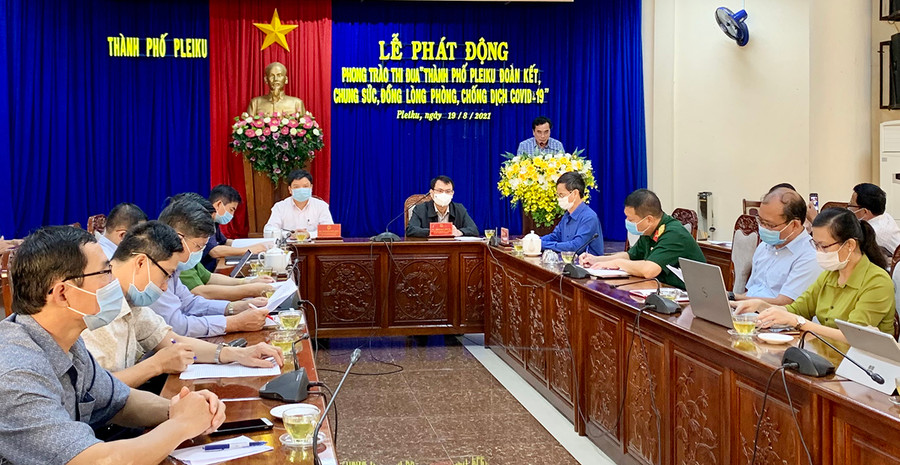 Quang cảnh lễ phát động tại điểm cầu UBND TP. Pleiku. Ảnh: Như Nguyện Quang cảnh lễ phát động tại điểm cầu UBND TP. Pleiku sáng 19-8. Ảnh: Như Nguyện