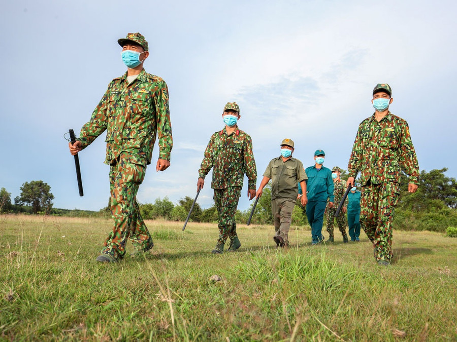 Các chiến sĩ chốt phòng chống dịch số 3