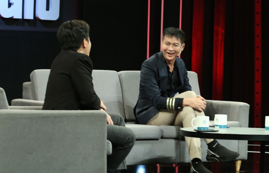 Lê Hoàng cho rằng mỗi người đều có bí mật riêng và không nên để chuyện xem lén điện thoại nhau xảy ra. Ảnh: BTC